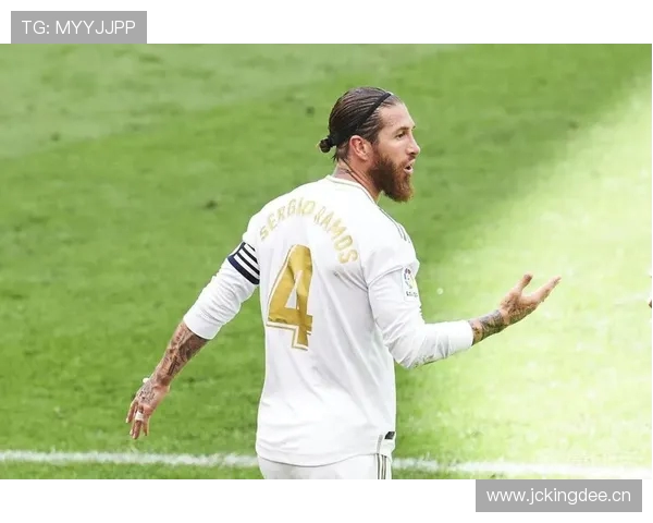 法尔克透露利物浦曼联争夺明夏免签于帕皇马巴黎紧盯动态 法尔克透露利物浦曼联争夺明夏免签于帕皇马巴黎紧盯动态